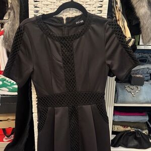 DO+BE Black Textured Short Sleeve Dress